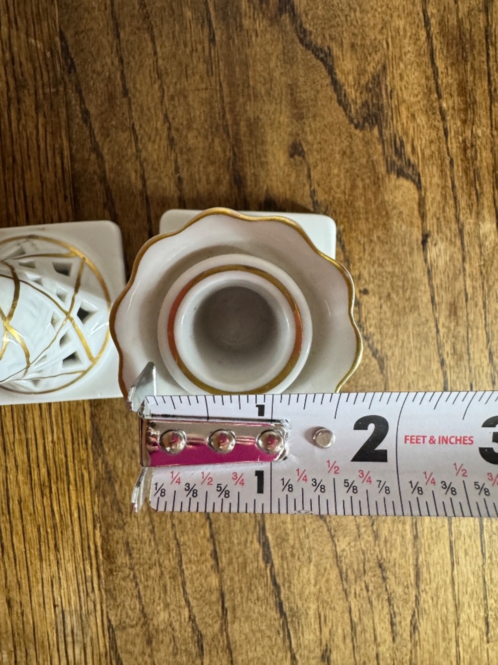 Vintage Lipper Mann Creations White Porcelain Candlestick Holders Set of 2 - Picture 10 of 11